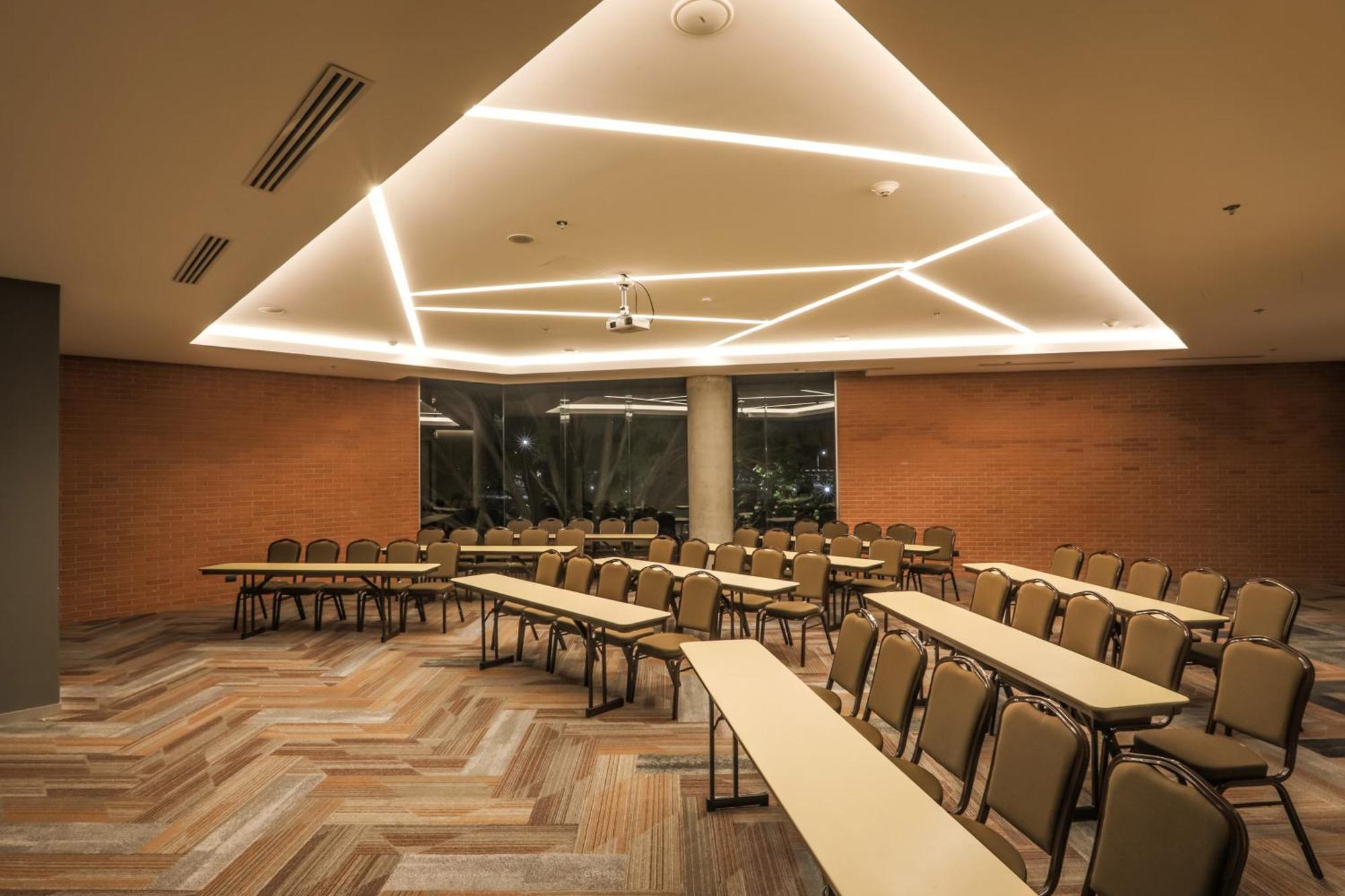 Four Points By Sheraton Puebla Buitenkant foto